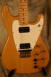 Roland G-202 Natural Finish