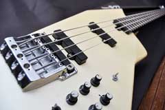 Roland G-77 Bass Ivory