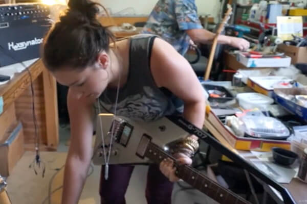 Alison Tavel with Roland G-707 and Resynator Vintage Synthesizer